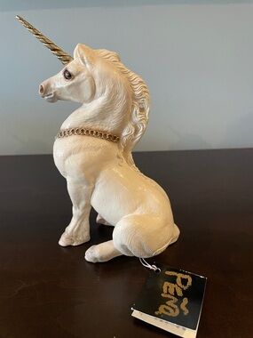 Vintage 1991 Winstone, edition’s sitting unicorn!